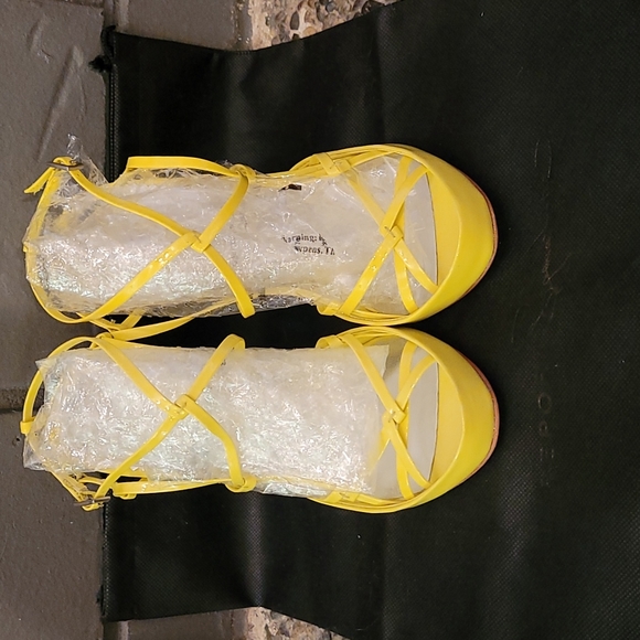 Report Signature Women's Heels Tilden - Size 6.5 - Picture 2 of 12